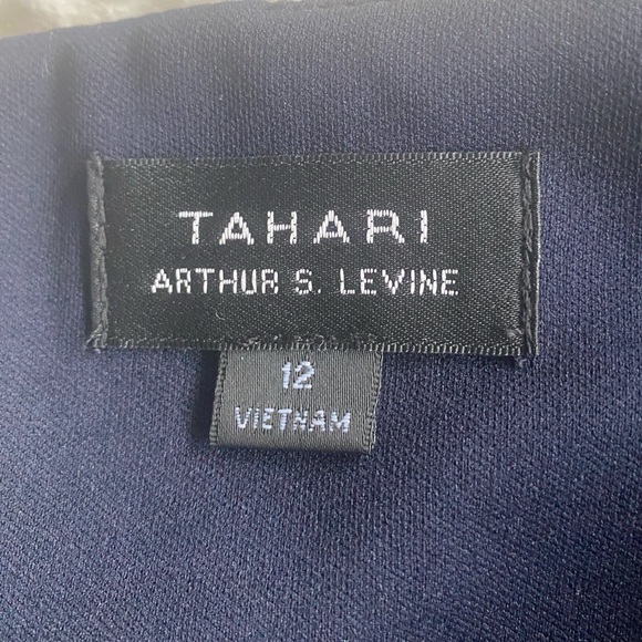 TAHARI Navy Blue Cutout Sheath Dress Sz 12 NWT - Picture 4 of 4